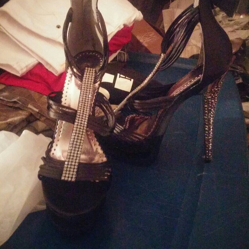 Brand new stiletto rhinestone heels 8.5